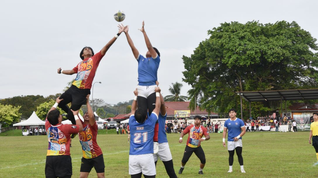 (COMMFEST: RUGBY RAMPAGE)_3